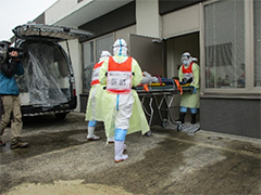 エボラ出血熱患者対応合同訓練
