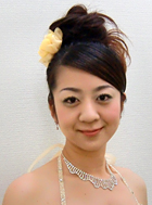 演歌歌手　千鳥綾（ちどり・あや）