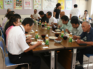 試食会の様子