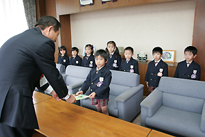 天照幼稚園が来庁