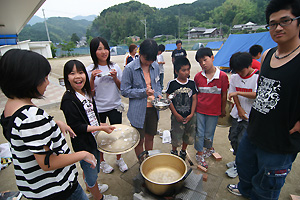 料理作りの様子