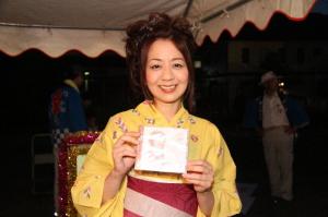 舞の里の夏祭りに登場した五十川綾さん