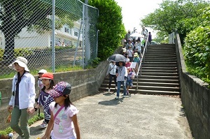 お天気にも恵まれ、出発！