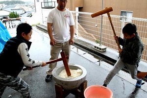 楽しい餅つき大会