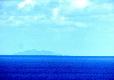世界遺産の沖ノ島が見えました