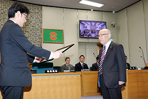 議長へ感謝状