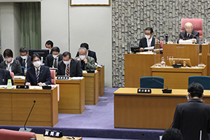 古賀市議会定例会本会議　大綱質疑