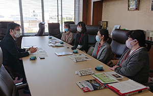 インタビュー取材　古賀市の子育て情報誌「こもこも」さん