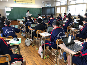 写真は古賀中学校のFacebookより