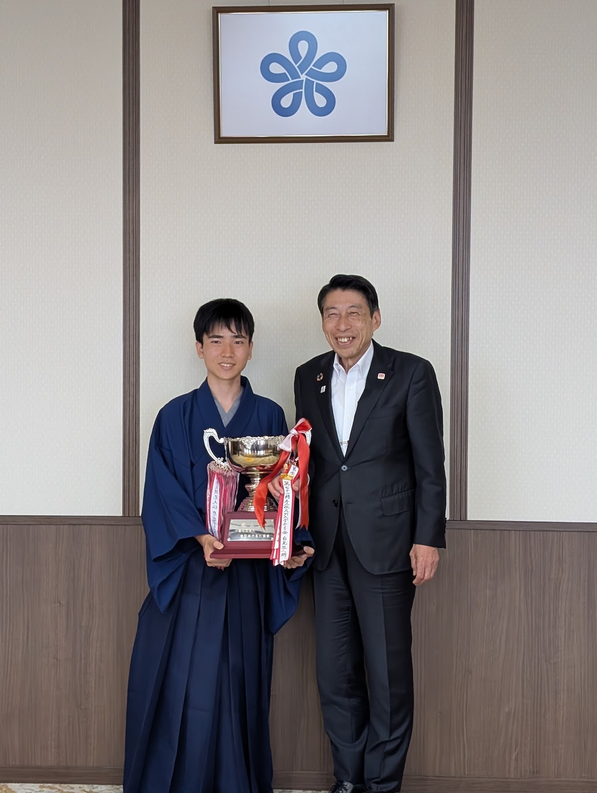 自見名人と服部知事