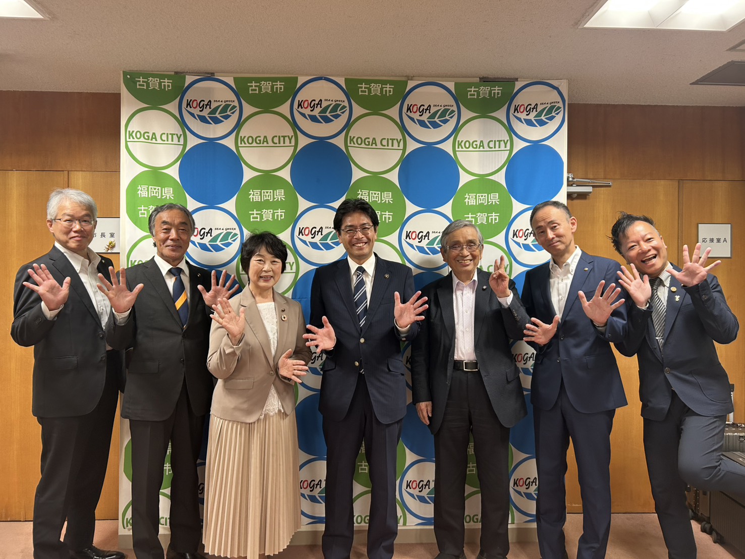 津山市議会総務文教委員会の皆さん２