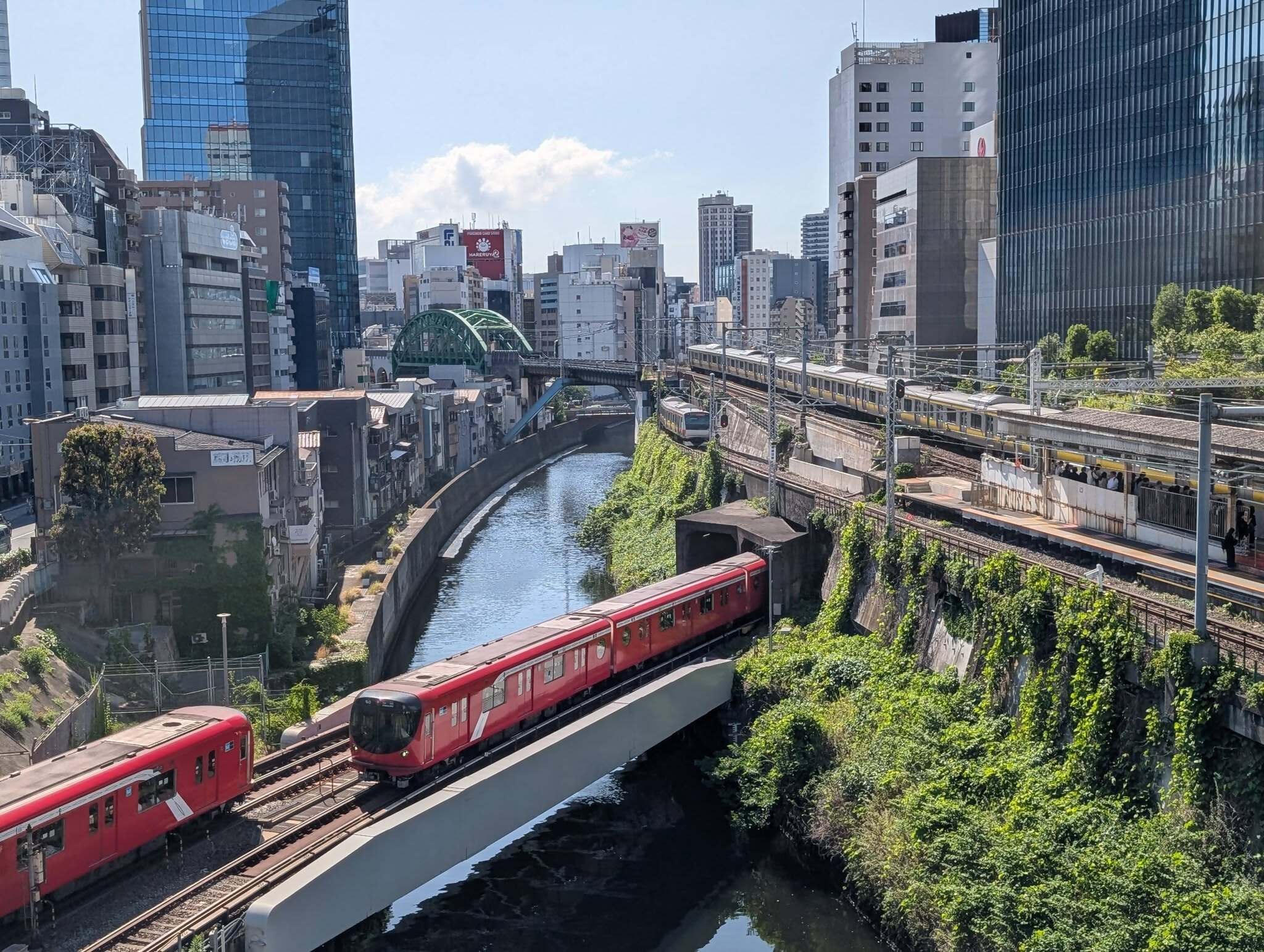 東京