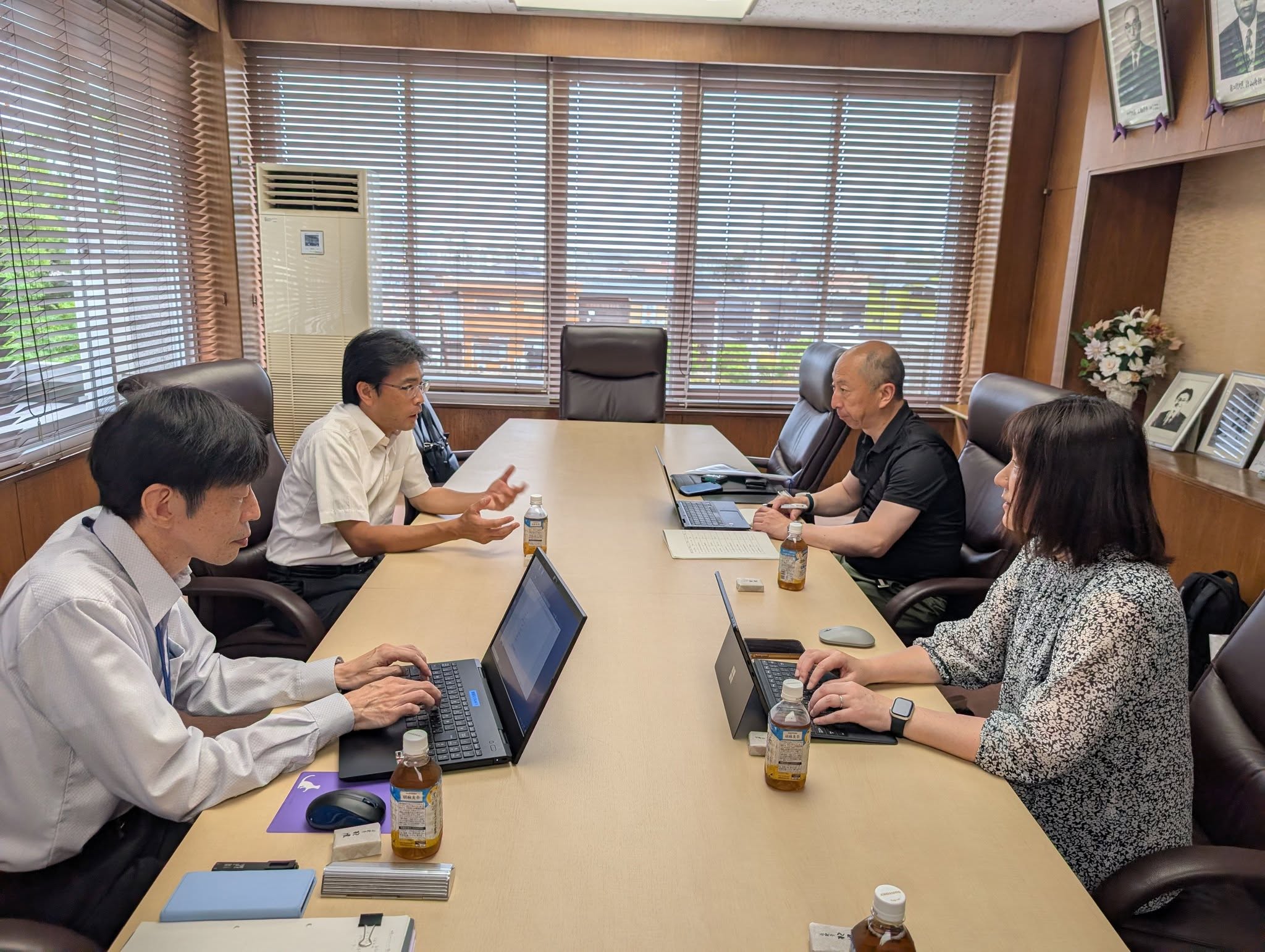 日野町の職員さんと協議