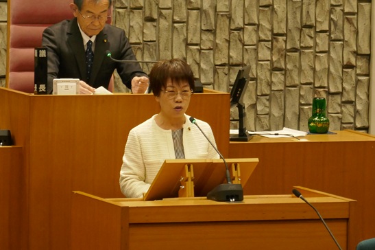 一般質問5人が議論を展開