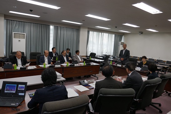 福岡県八女市議会の視察を受け入れました