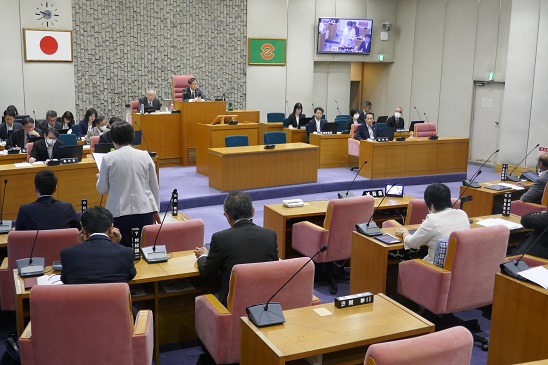 第2回定例会・本会議（第2日）が行われました