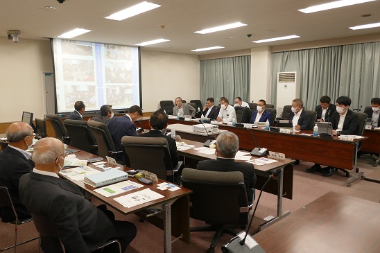 青森県三沢市議会の皆さんが視察に来られました