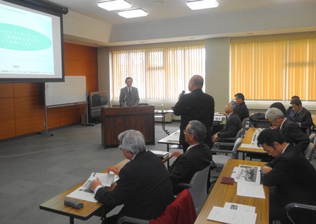 五島市議会の議員研修会で議会改革について講演