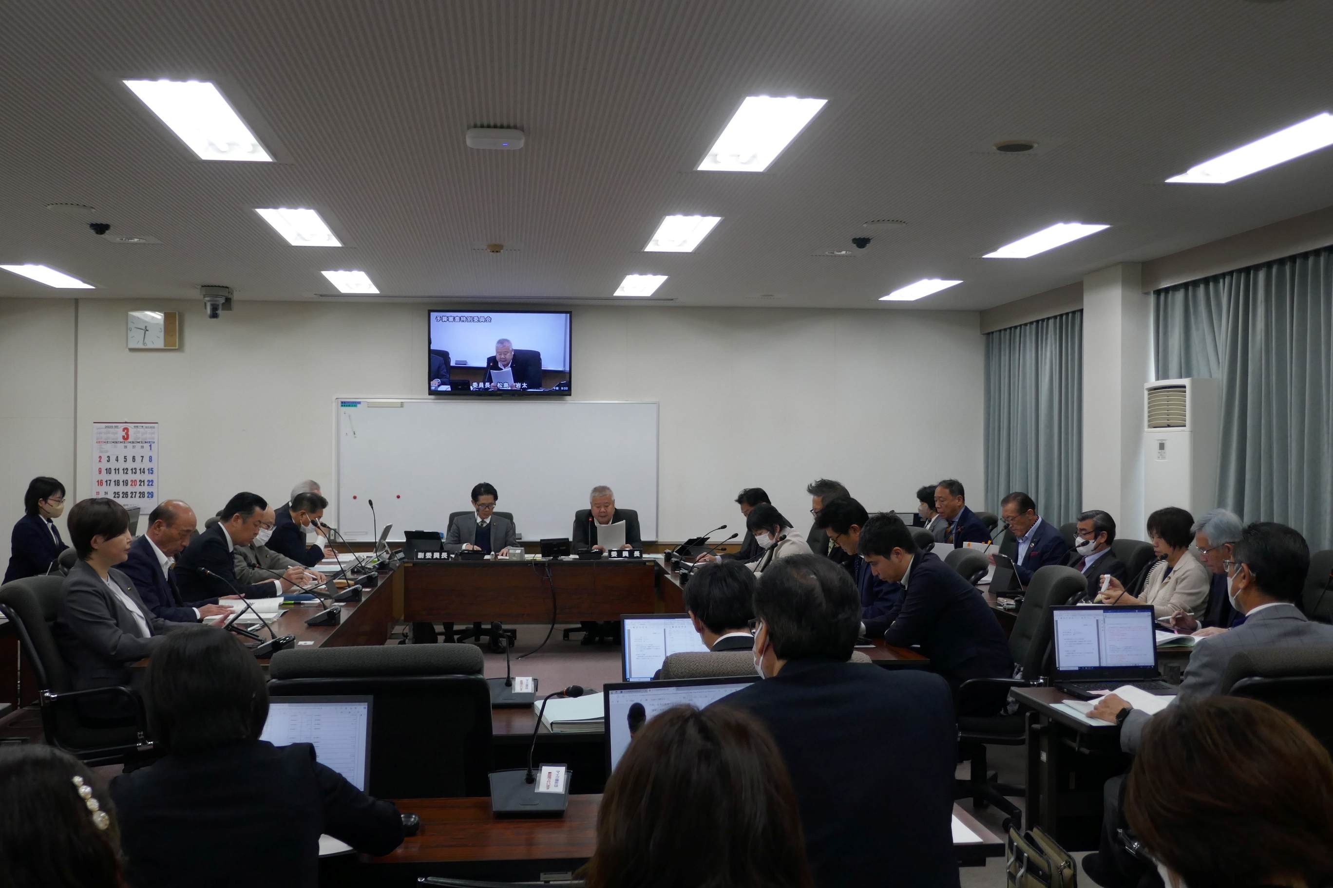 予算審査特別委員会（４日目）