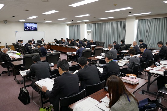 予算審査特別委員会（3日目）