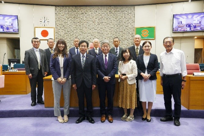 伊万里市議会の皆さんが視察に来られました