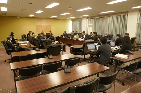 予算審査特別委員会（3日目）