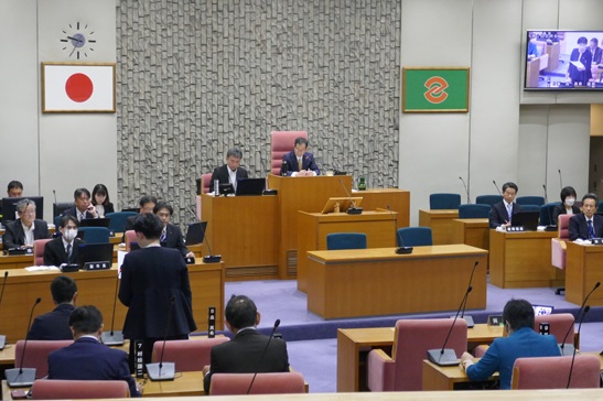 第2回定例会・本会議（第2日）が行われました