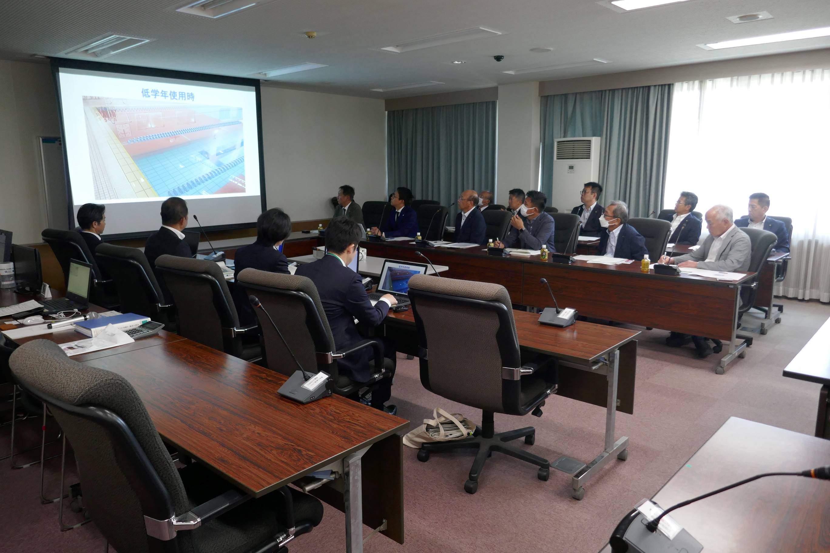 田原本町議会の皆さんが視察に来られました