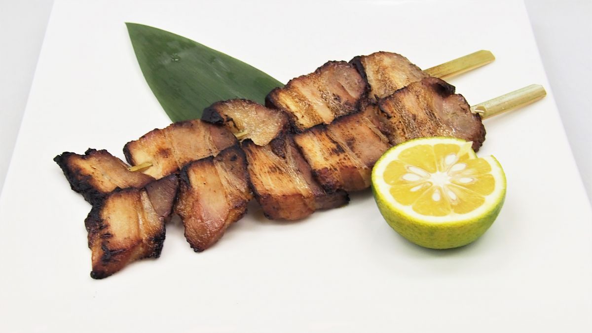 焦がし豚串